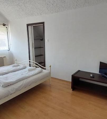 Bluebird Apartman Zalakaros Exteriör bild